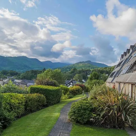 View, Stunning Roof Views Over To The Fells Holiday home